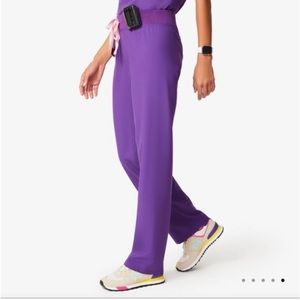 Figs Ultra Violet scrub pants XS/P